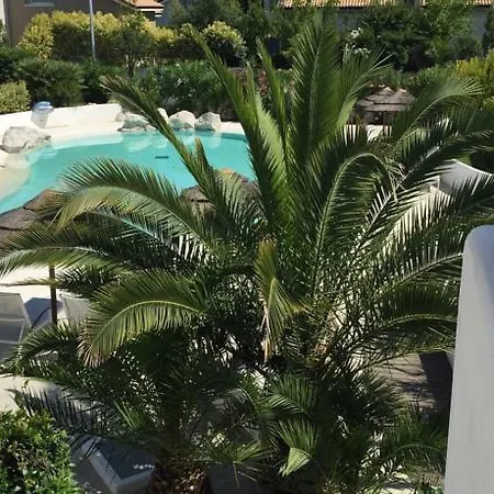 Marina Village * ليدو دي يسولو