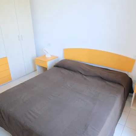 Marina Village شقة ليدو دي يسولو
