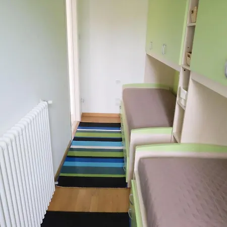 Marina Village شقة