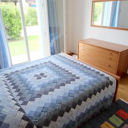 Marina Village شقة