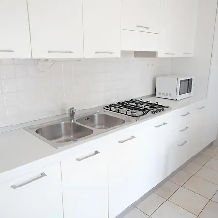 شقة Marina Village ليدو دي يسولو